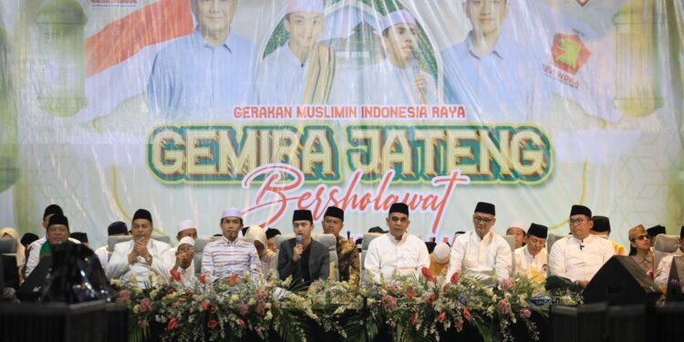 Muzani Hadiri GEMIRA Jawa Tengah Bersolawat, Sampaikan Salam Prabowo ke Masyarakat Demak
