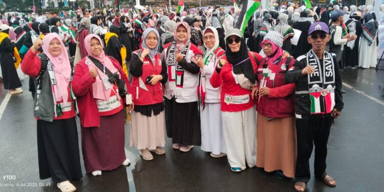 Ribuan Massa Perempuan Gelar Aksi Damai :Tolak Produk Pro Israel..!!