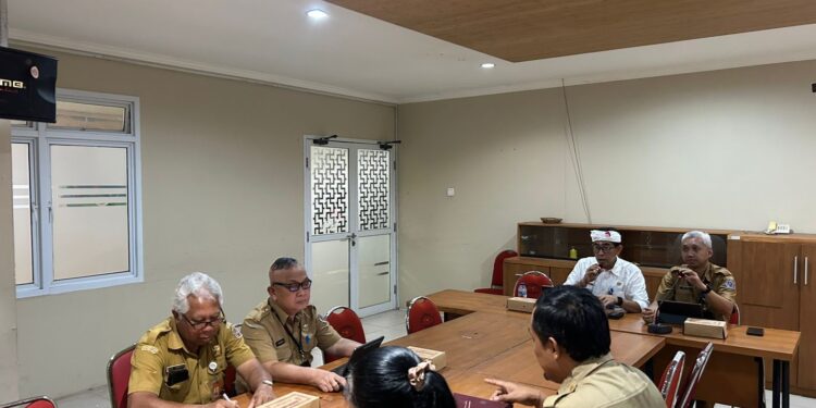 Pemkot Denpasar melalui Diskominfos Kota Denpasar melalukan Evaluasi Layanan Digital melalui SIPEDULI